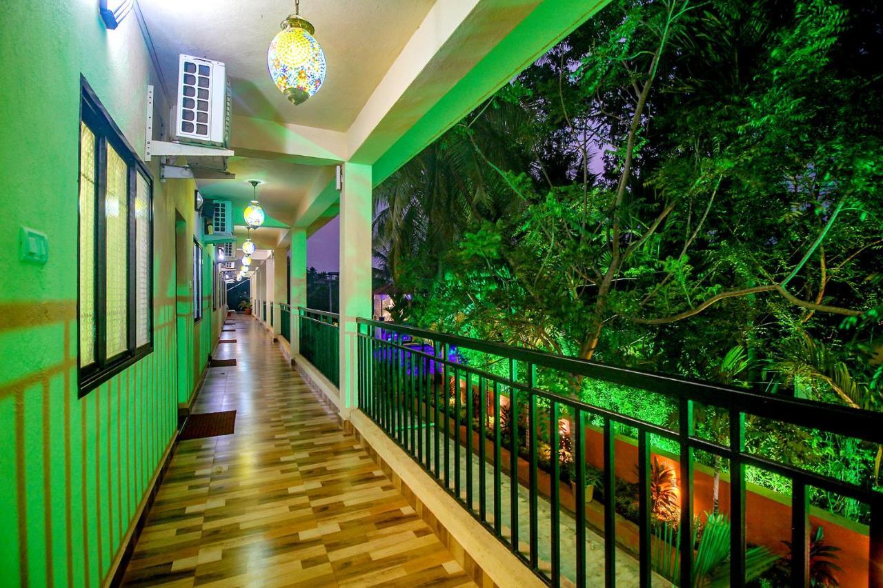 Fabescape Sk Studios With Pool & Gym, Arpora Старый Гоа Экстерьер фото